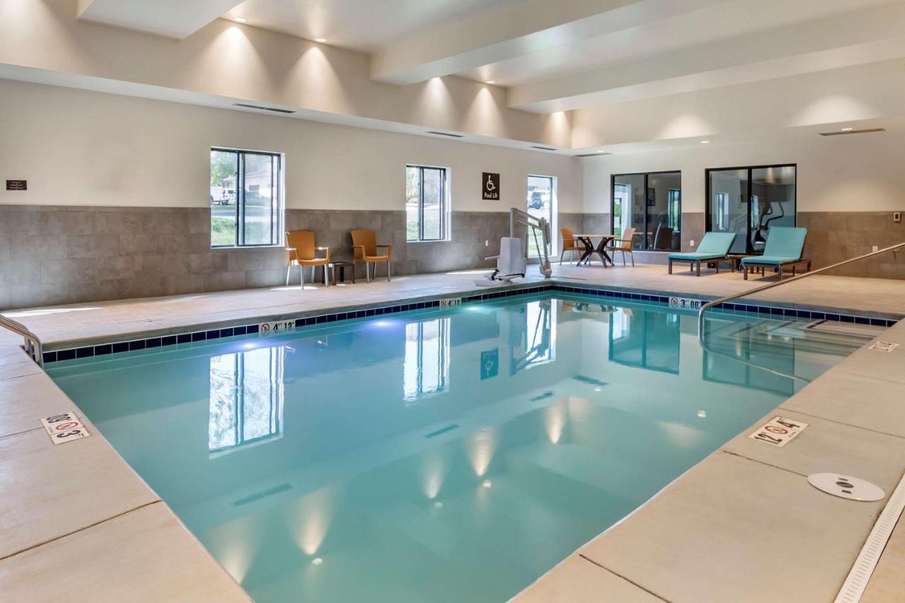 Comfort Suites Grandview - Kansas City Luaran gambar